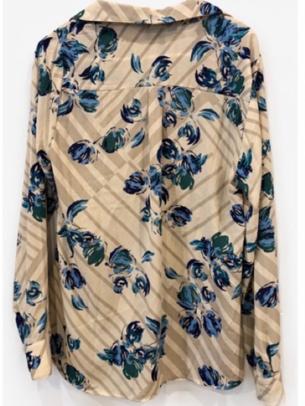 Banana Republic Beige Button-Down with Blue Floral Print - Picture 4 of 4
